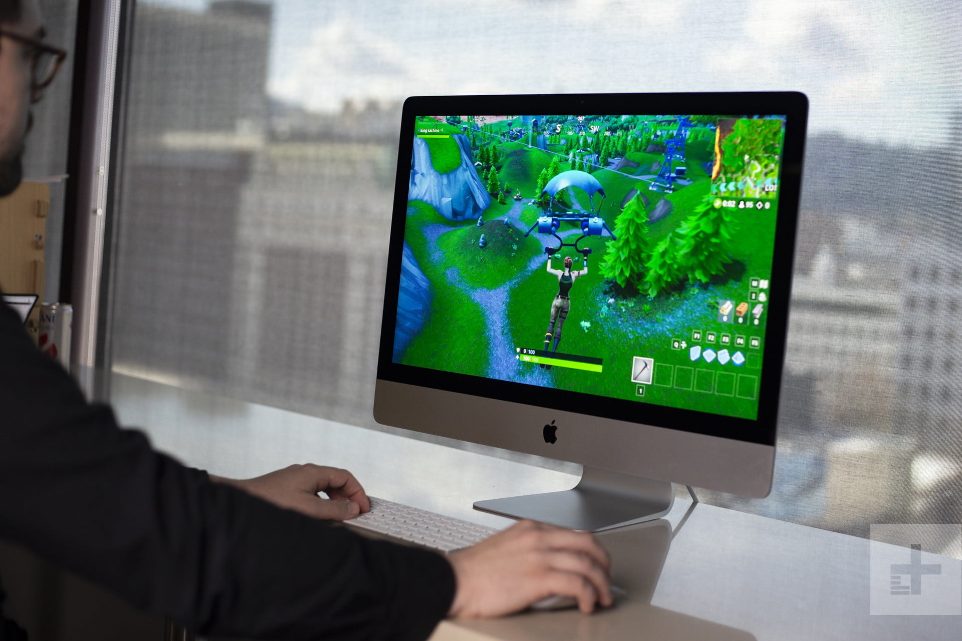 These are computers. Игровой компьютер Apple. Компьютер 2020 года. Игры на IMAC. Аймак 2020 игры.